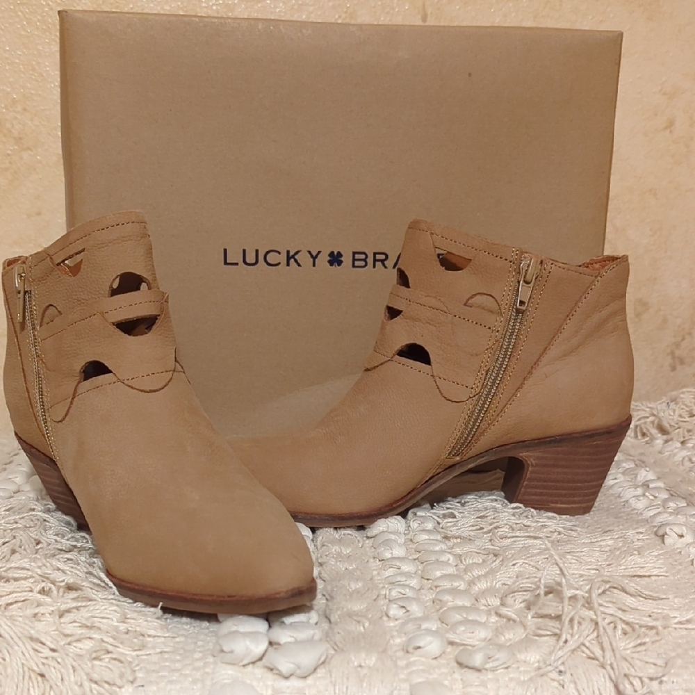 Lucky Brand NIB Tan Ankle Boots 7